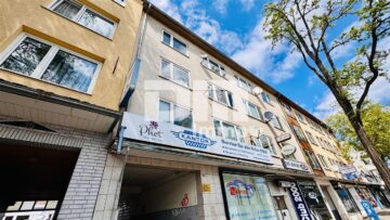 Modernisiertes Mehrfamilienhaus mit 8 Wohneinheiten und 2 Gewerbeflächen 34125 Kassel, Mehrfamilienhaus
